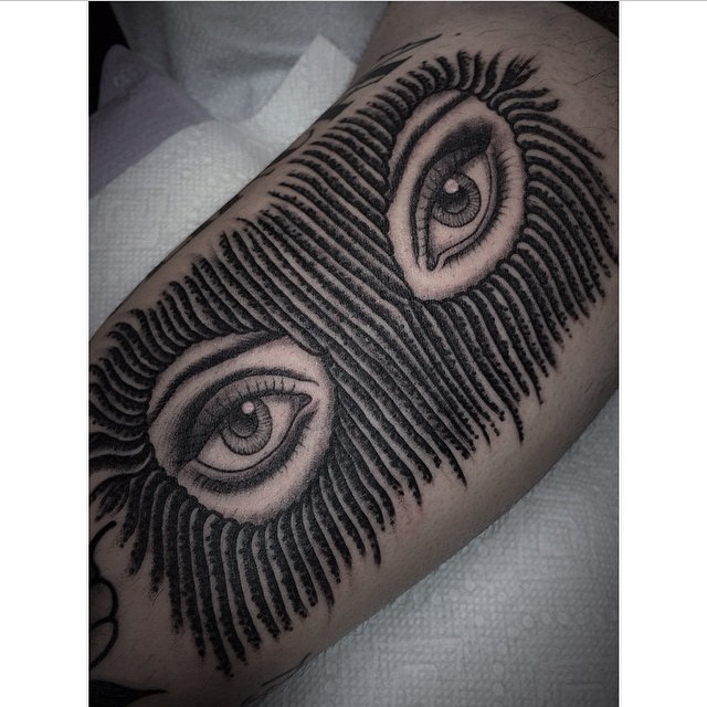 Full Circle Tattoo