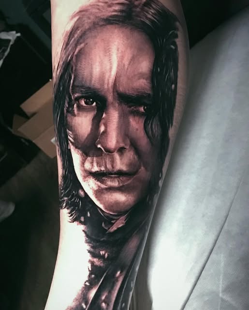 chris_nieves_portrait_artist
