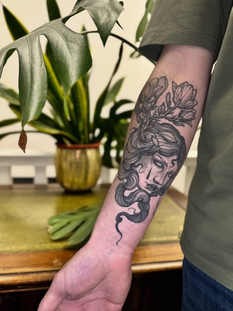 lozzybonestattoo