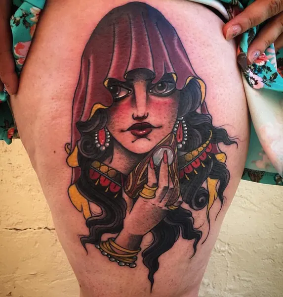 Full Circle Tattoo