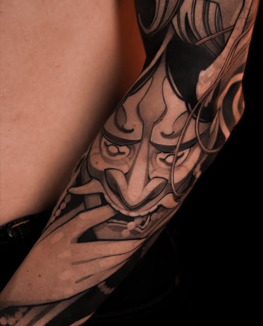 dani_saret