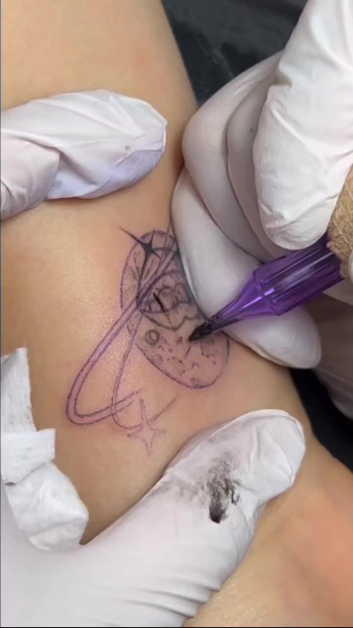 tattooist_toma