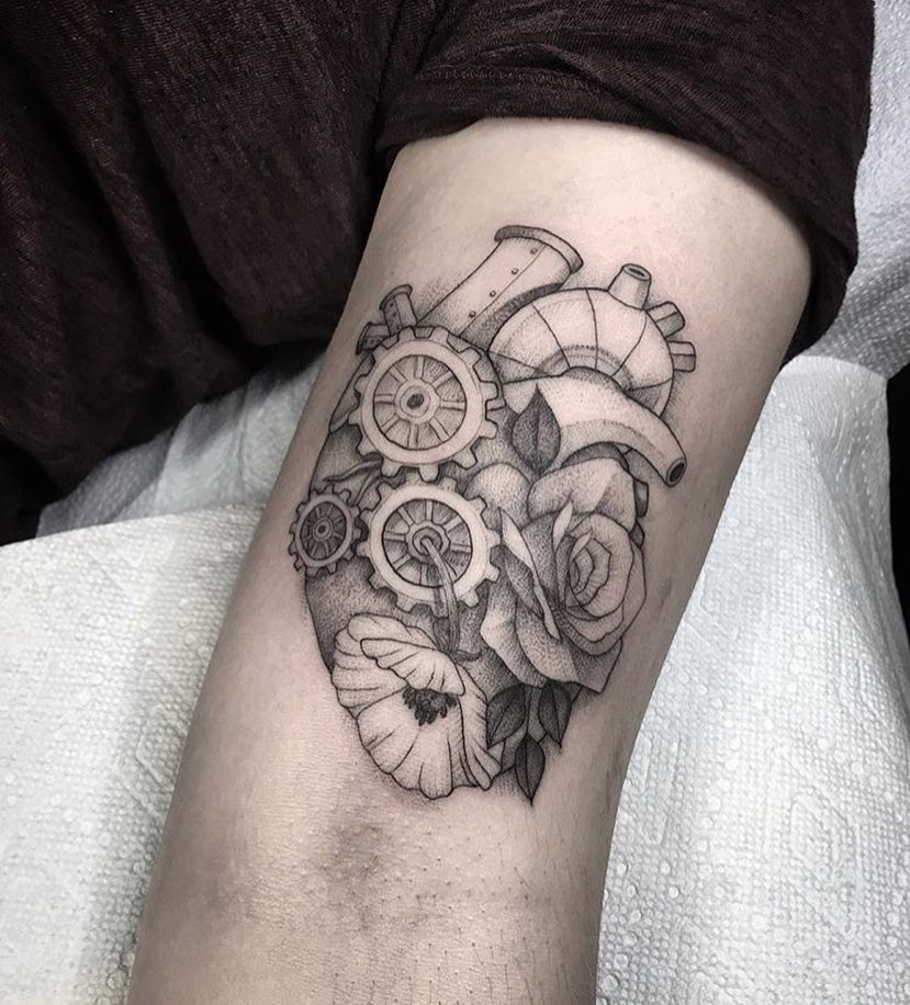 Full Circle Tattoo