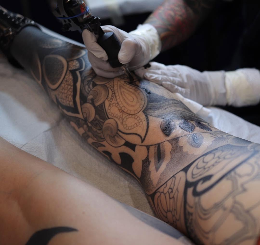 Full Circle Tattoo