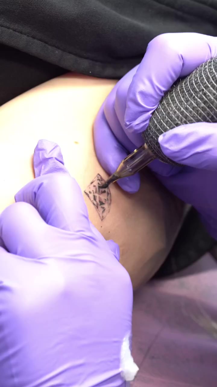 tattooist_toma