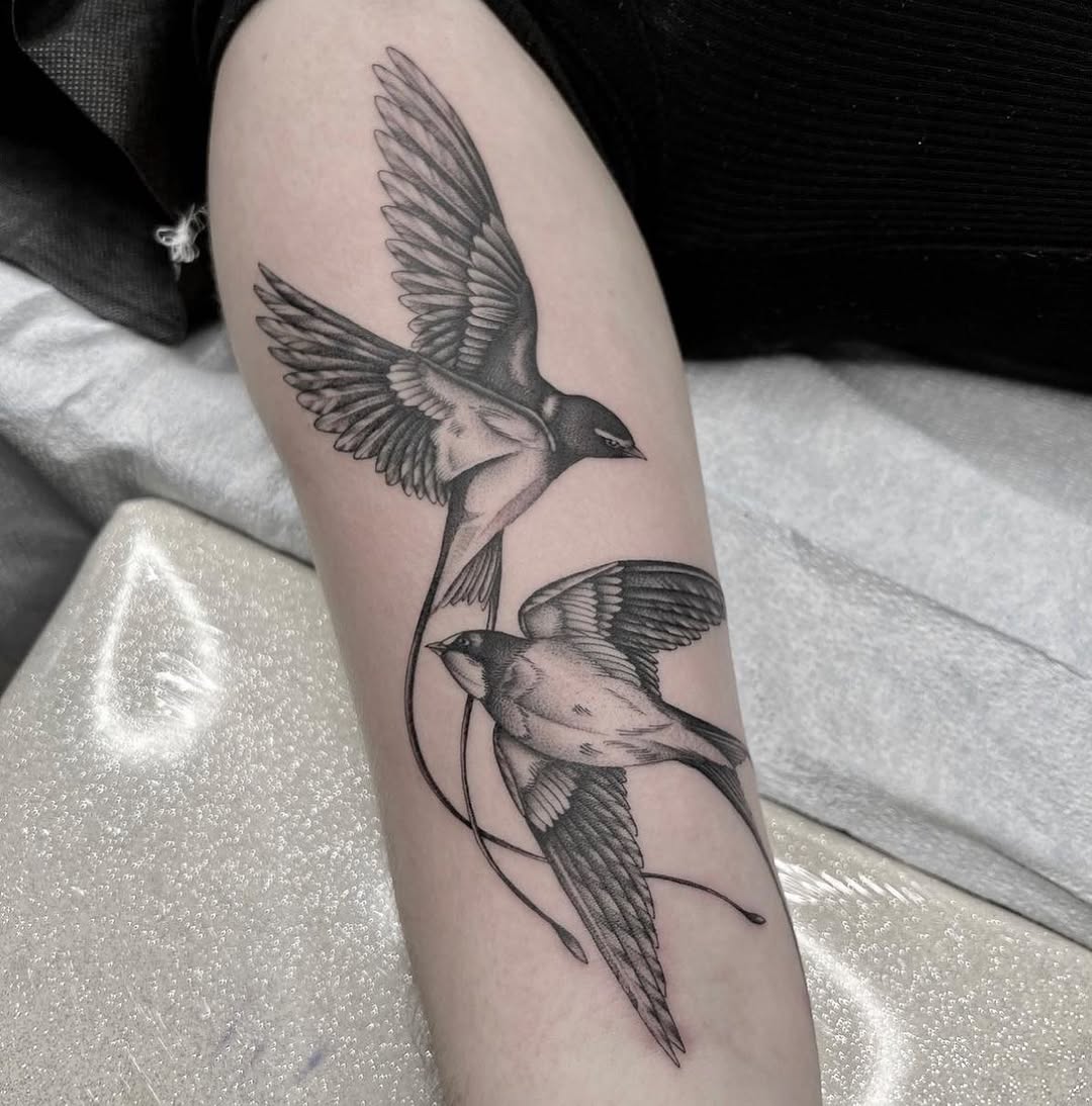 Full Circle Tattoo