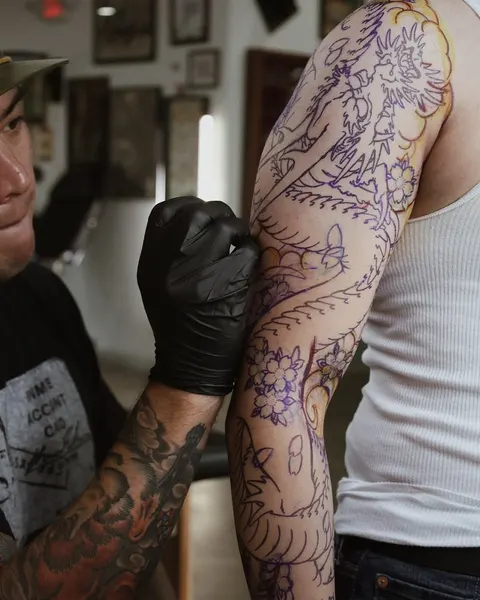 Full Circle Tattoo
