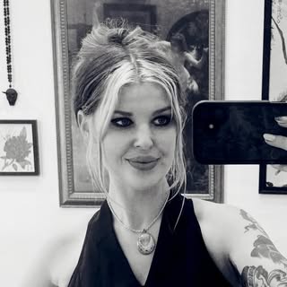 emily_rose_murray