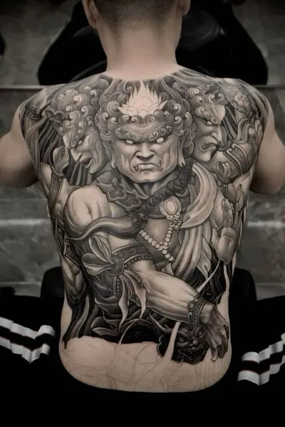 900+ ý tưởng hay nhất về Samurai tattoo trong 2026